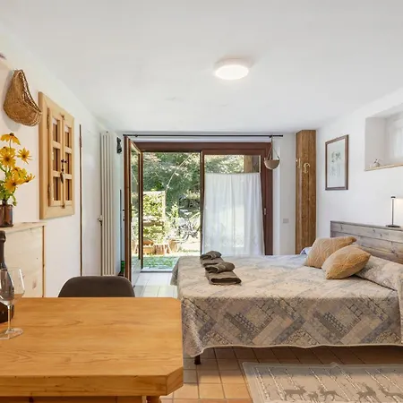 Casa Betulla بيت ضيافة Limana